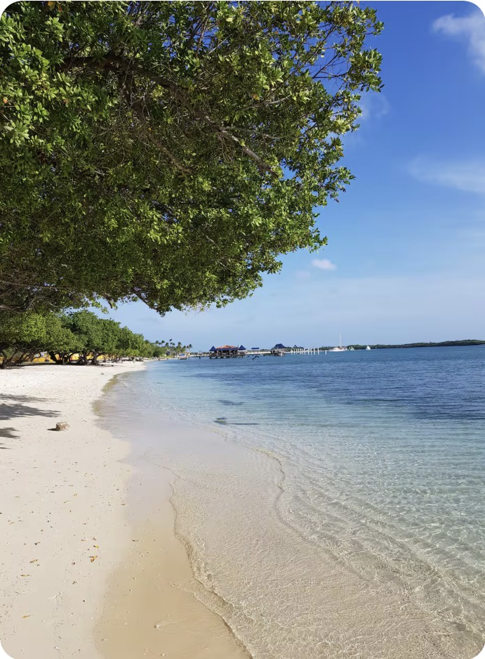 Strand bij Oranjestad